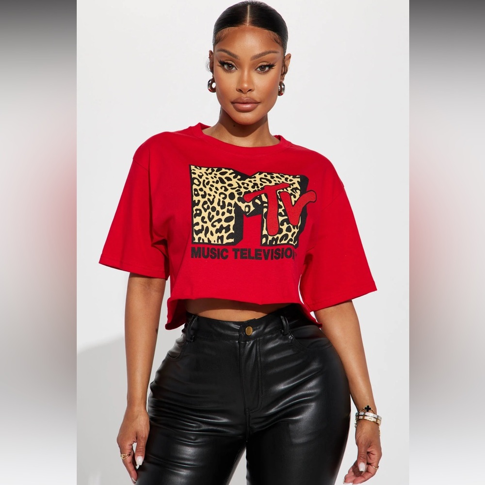 MTV  Red Graphic Crop Top
